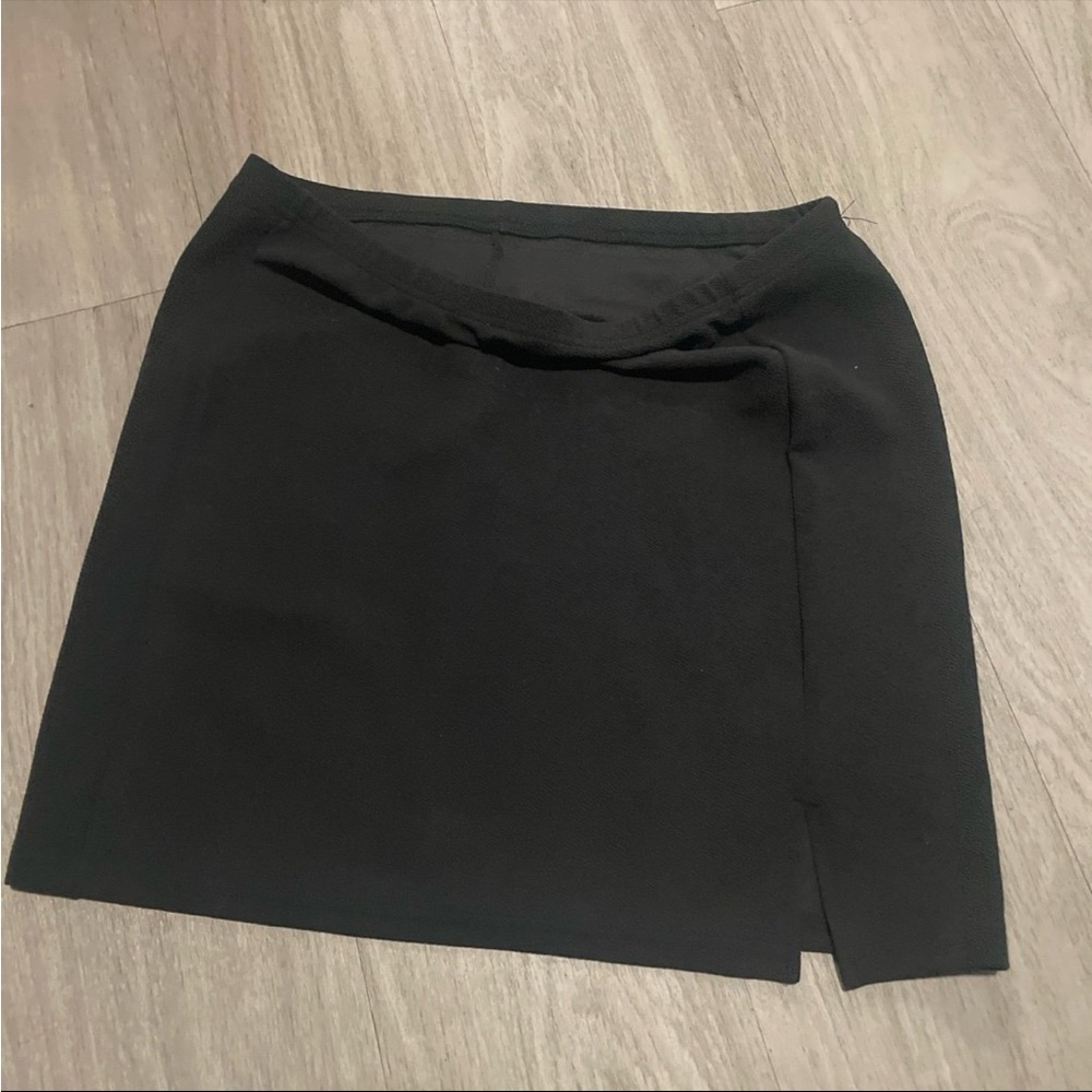 Elegant Black Women's Skirt